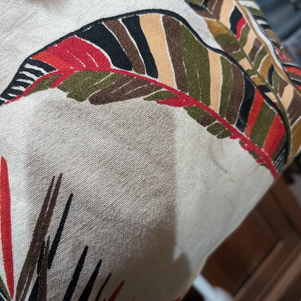 Eccolo canvas and leather tropical‎ palm leaves print beach tote pompom accent